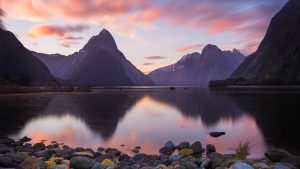 Read more about the article Milford Sound / Piopiotahi at sunset, New Zealand