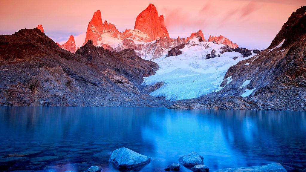 Cerro Fitzroy Peak and Laguna de los Tres, Los Glaciares National Park, Argentina