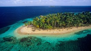 Read more about the article Palm tree island beach, San Blas Islands, Panama