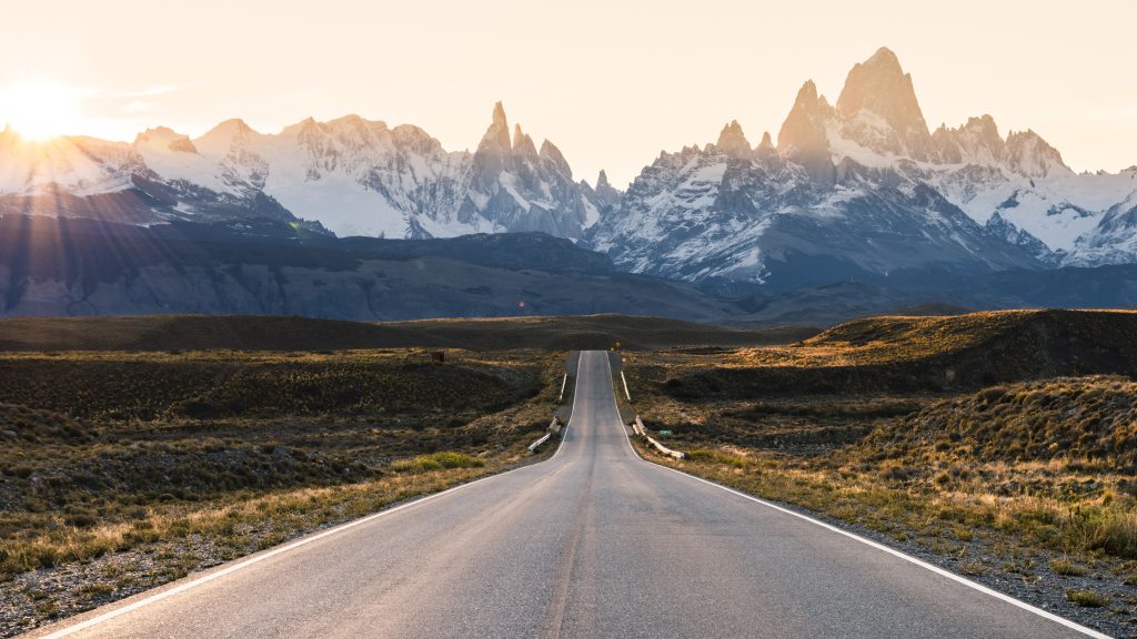 Route 23 to El Chaltén with mounts Fitz Roy and Cerro Torre, Patagonia, Argentina