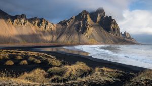 Read more about the article Vestrahorn mountain near Höfn at autumn sunrise, Iceland