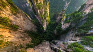 Read more about the article Aerial view of Avatar Mountains, Zhangjiajie National Forest Park, Wulingyuan, China