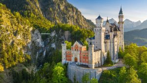 Read more about the article Neuschwanstein Castle near Schwangau at dusk, Swabia, Bavaria, Germany