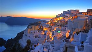Read more about the article Oia village on Thira (Santorini) island at sunset, Cyclades islands, Greece