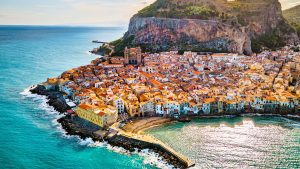 Read more about the article Old town of Cefalù at sunset, medieval village of Sicily island, Palermo, Italy